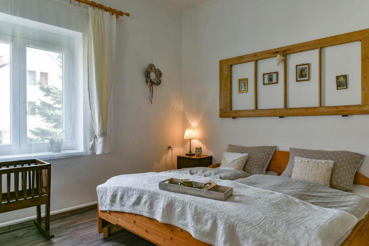 Halhaza Erdeszlak Apartman Sirok Dış mekan fotoğraf